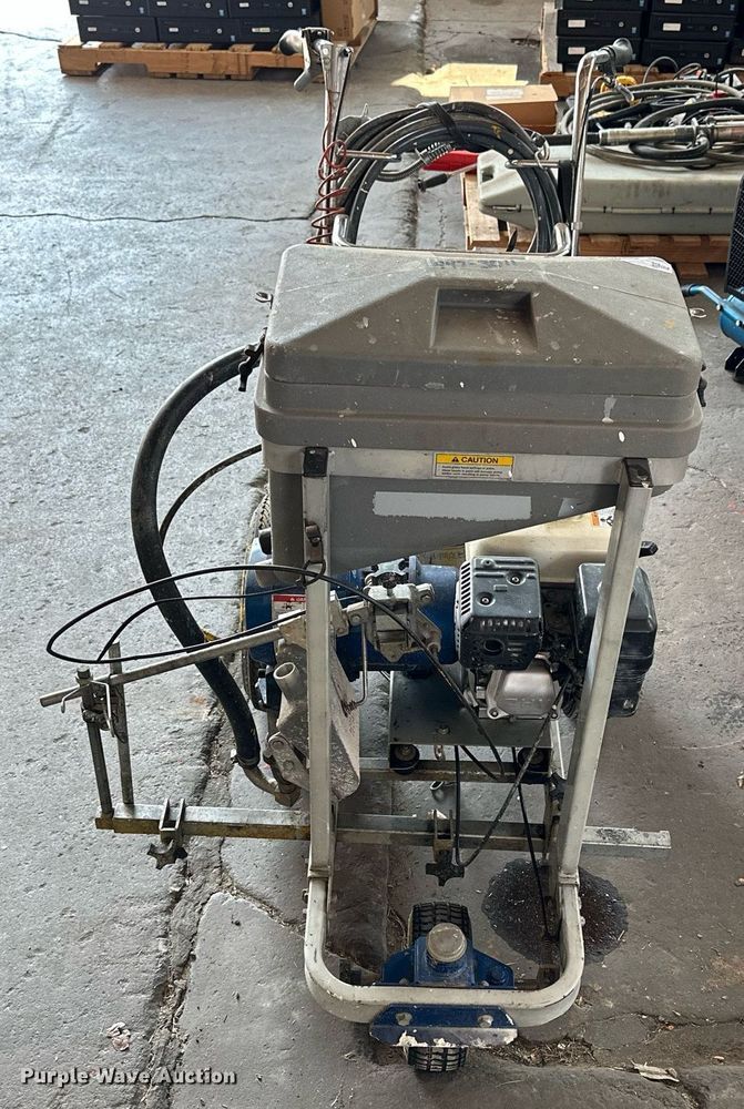 image for item NP9516 2001 Graco Line Lazer II 5900  paint striper