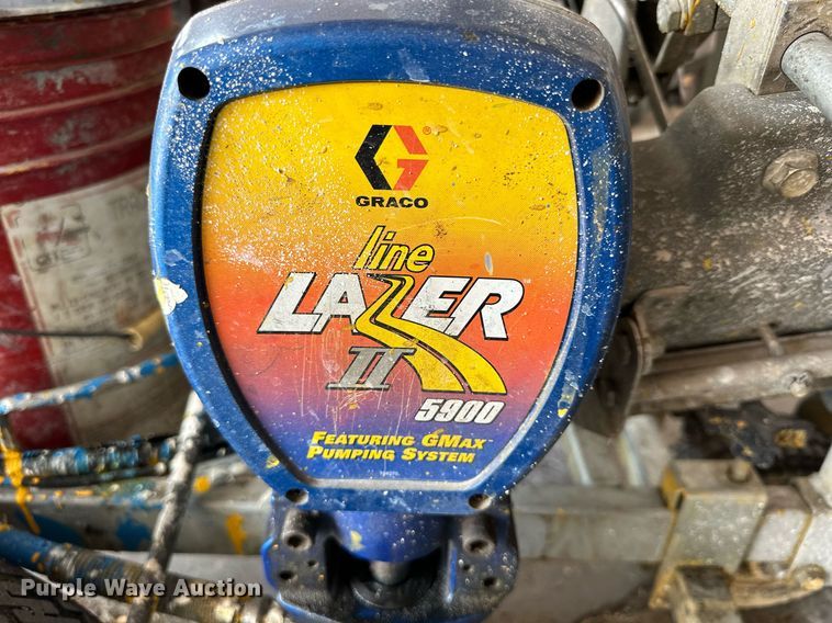 image for item NP9516 2001 Graco Line Lazer II 5900  paint striper