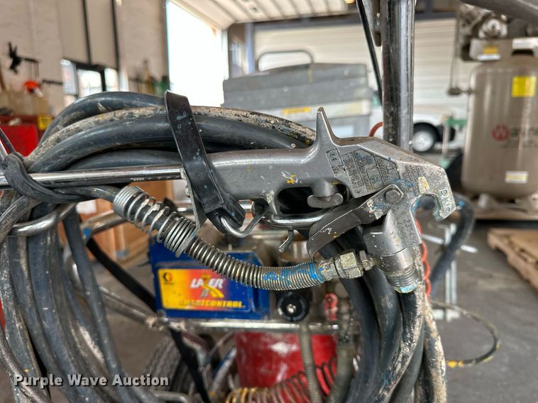 image for item NP9516 2001 Graco Line Lazer II 5900  paint striper