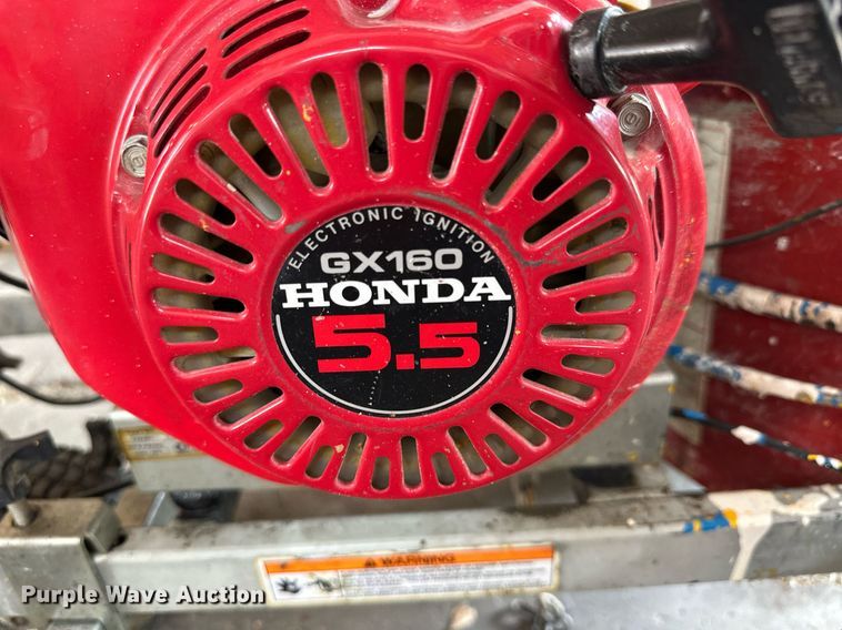 image for item NP9516 2001 Graco Line Lazer II 5900  paint striper