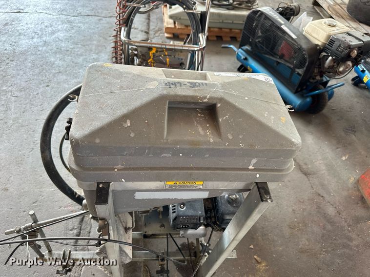 image for item NP9516 2001 Graco Line Lazer II 5900  paint striper