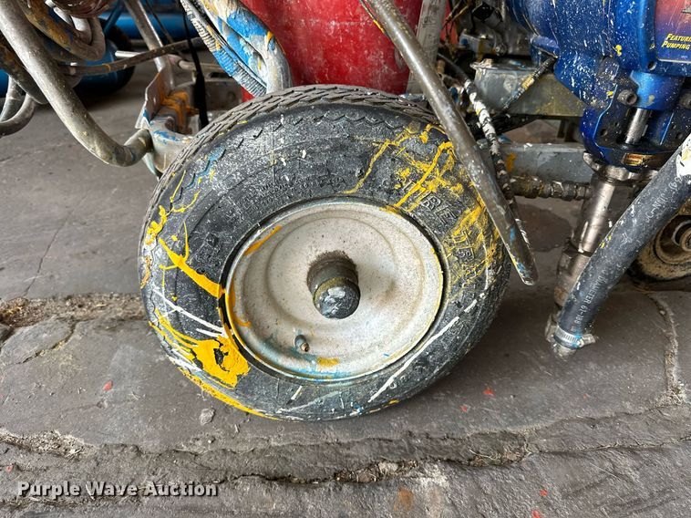 image for item NP9516 2001 Graco Line Lazer II 5900  paint striper