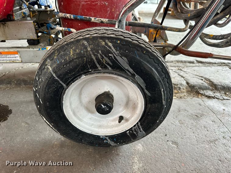 image for item NP9516 2001 Graco Line Lazer II 5900  paint striper