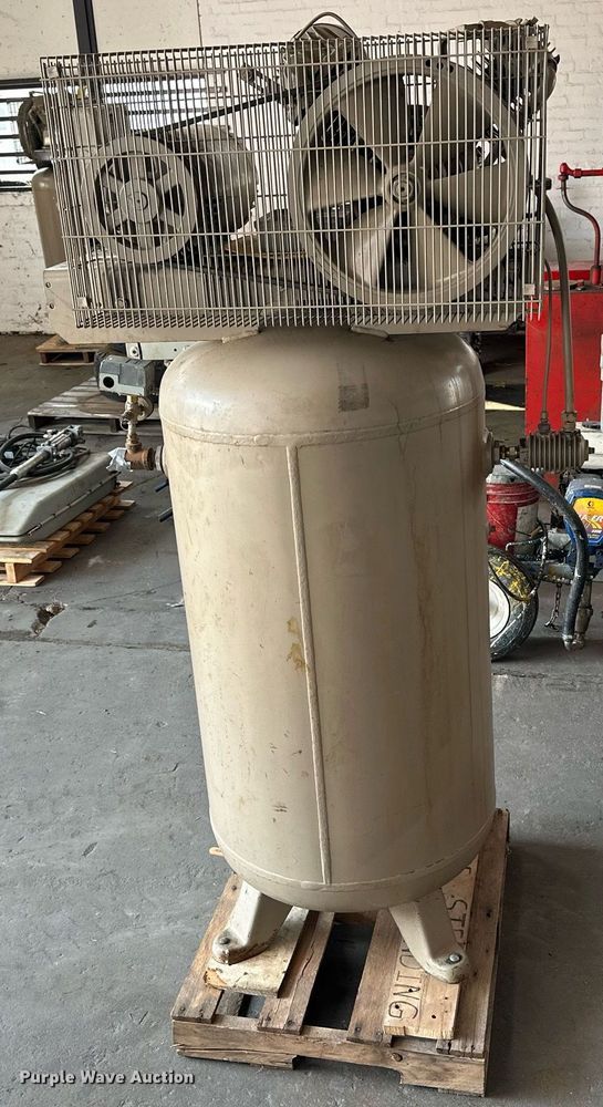 image for item NP9517 1994 Wayne  air compressor