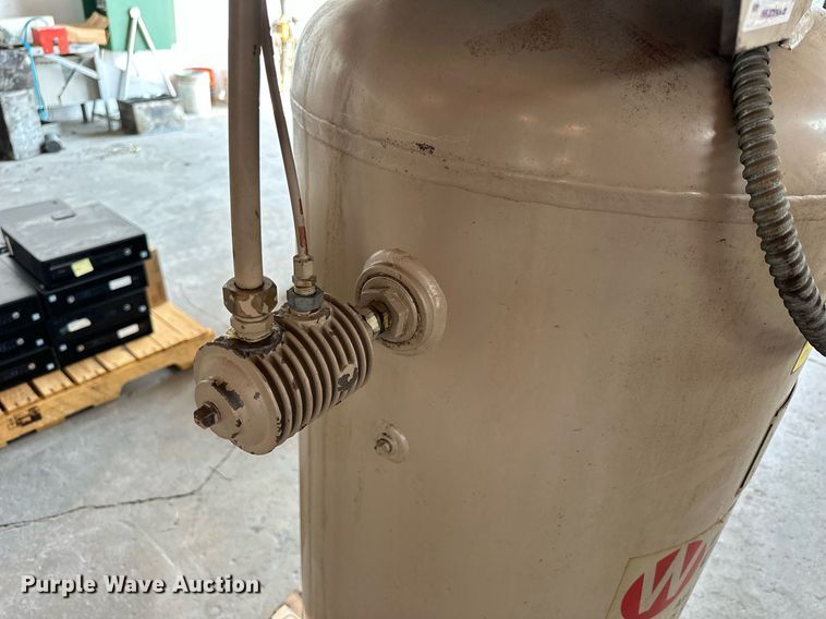 image for item NP9517 1994 Wayne  air compressor