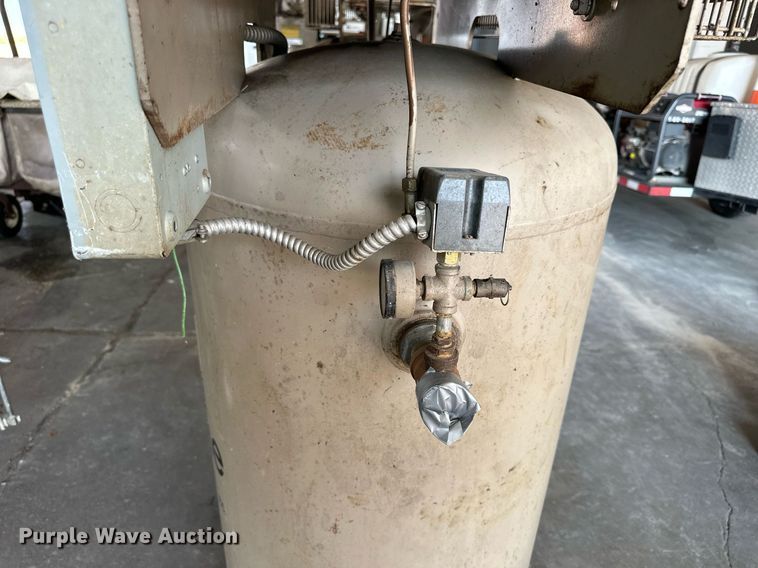 image for item NP9517 1994 Wayne  air compressor