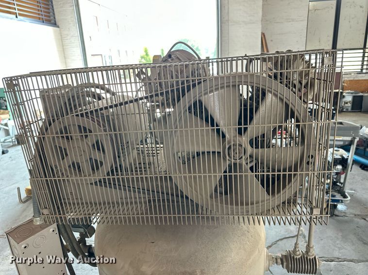 image for item NP9519 1994 Wayne TRU5N  air compressor