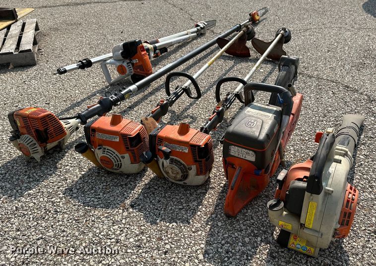 image for item NV9273 Lawn and garden equipment