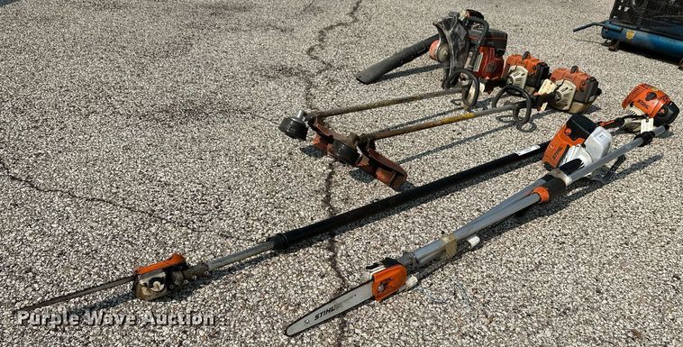 image for item NV9273 Lawn and garden equipment