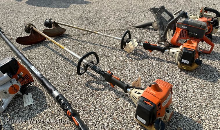 image for item NV9273 Lawn and garden equipment