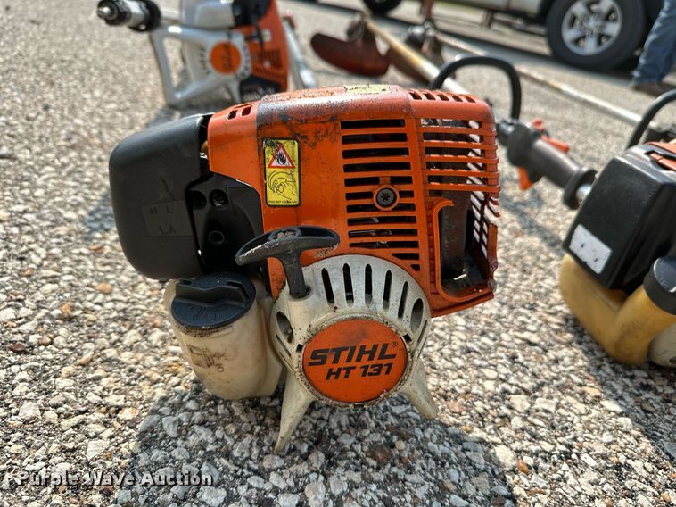 image for item NV9273 Lawn and garden equipment