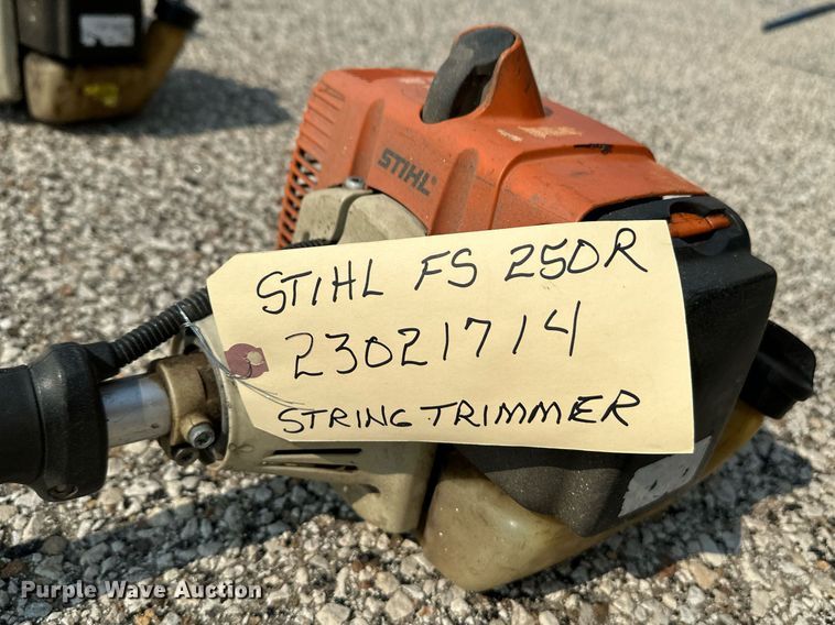 image for item NV9273 Lawn and garden equipment