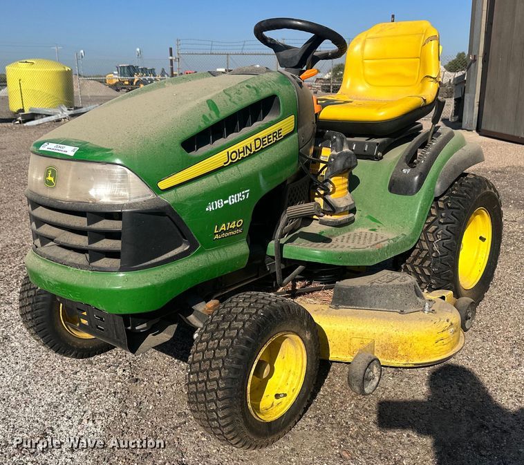 image for item OC9450 2007 John Deere LA140  lawn mower