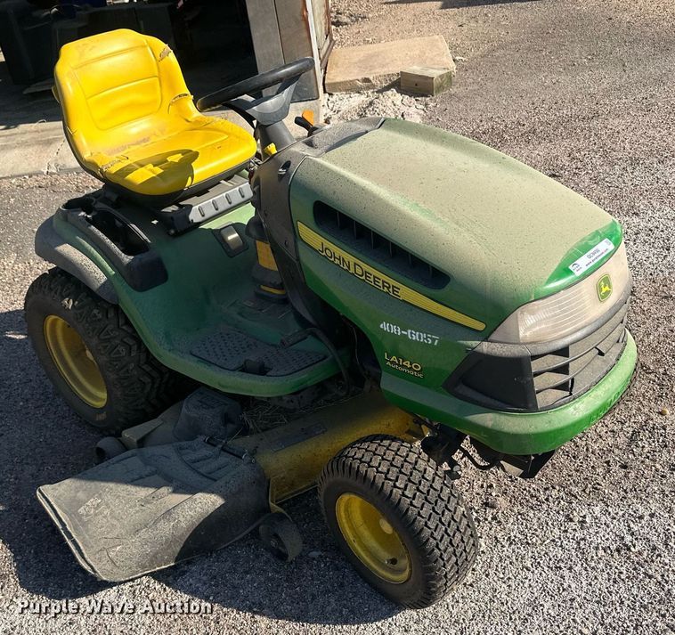 image for item OC9450 2007 John Deere LA140  lawn mower