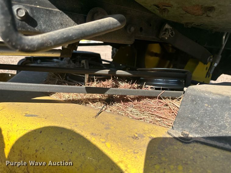 image for item OC9450 2007 John Deere LA140  lawn mower