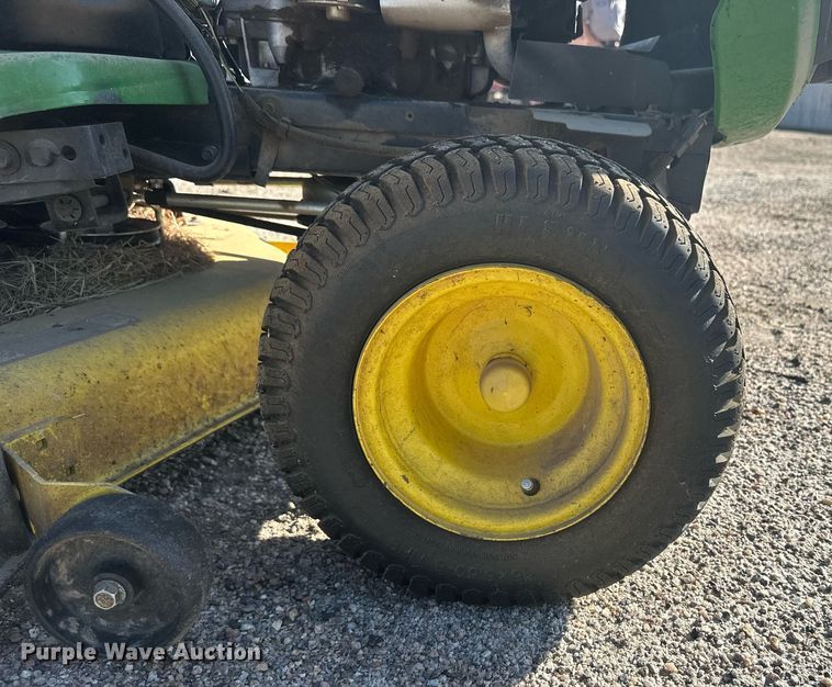 image for item OC9450 2007 John Deere LA140  lawn mower