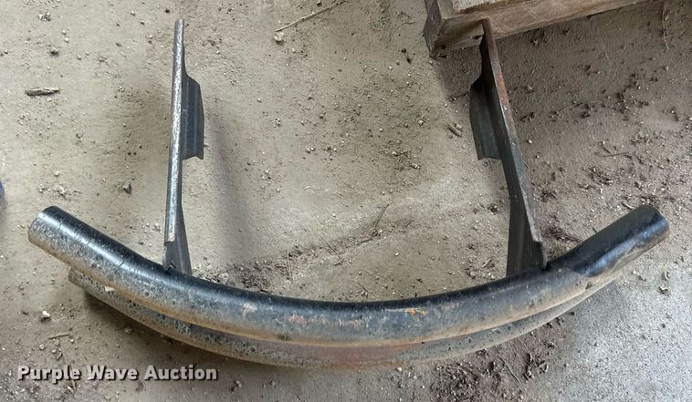 image for item OC9450 2007 John Deere LA140  lawn mower