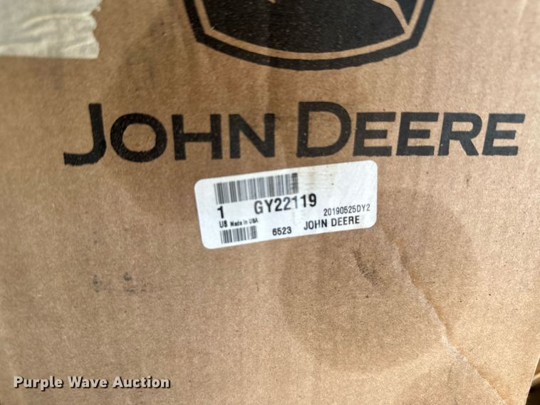 image for item OC9450 2007 John Deere LA140  lawn mower