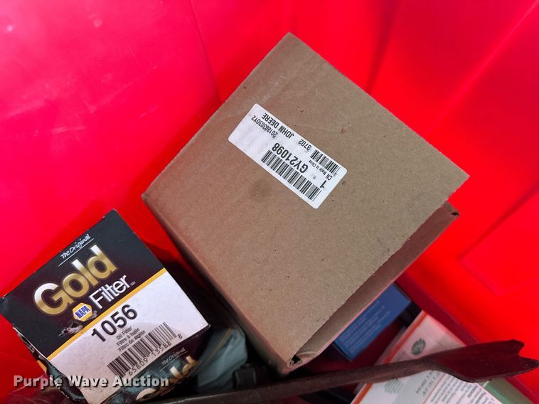 image for item OC9450 2007 John Deere LA140  lawn mower