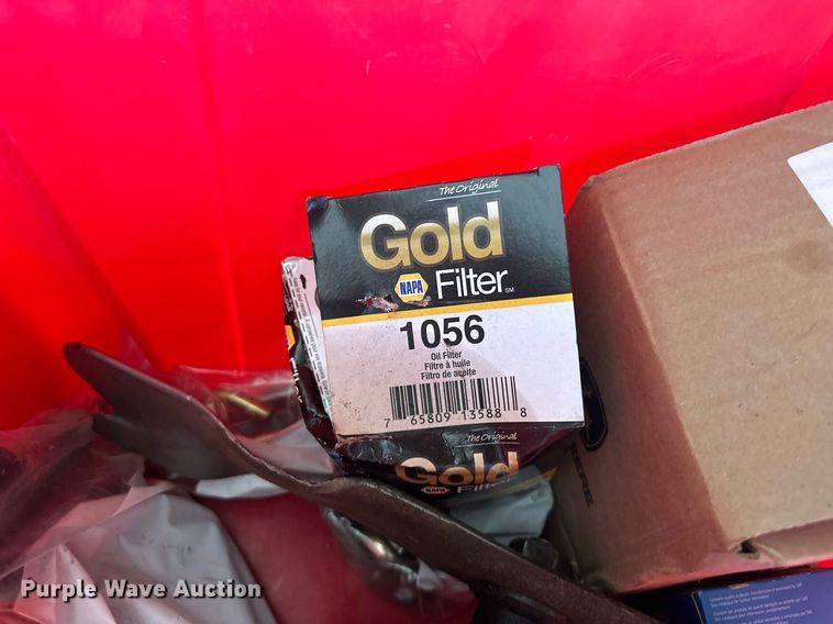 image for item OC9450 2007 John Deere LA140  lawn mower