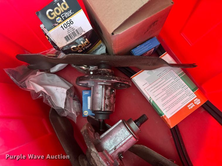 image for item OC9450 2007 John Deere LA140  lawn mower