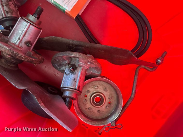 image for item OC9450 2007 John Deere LA140  lawn mower