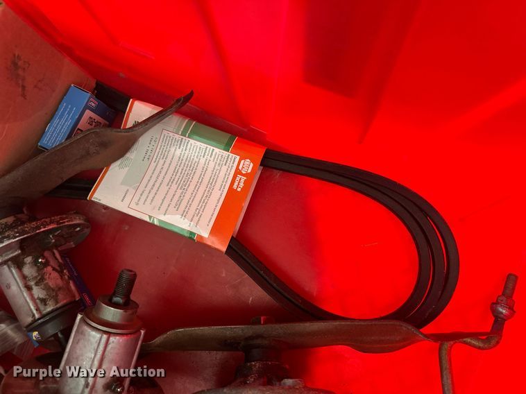 image for item OC9450 2007 John Deere LA140  lawn mower