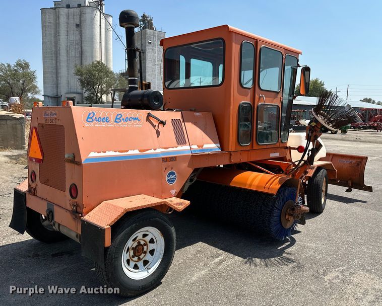 image for item OF9414 2005 Broce RJ350  broom