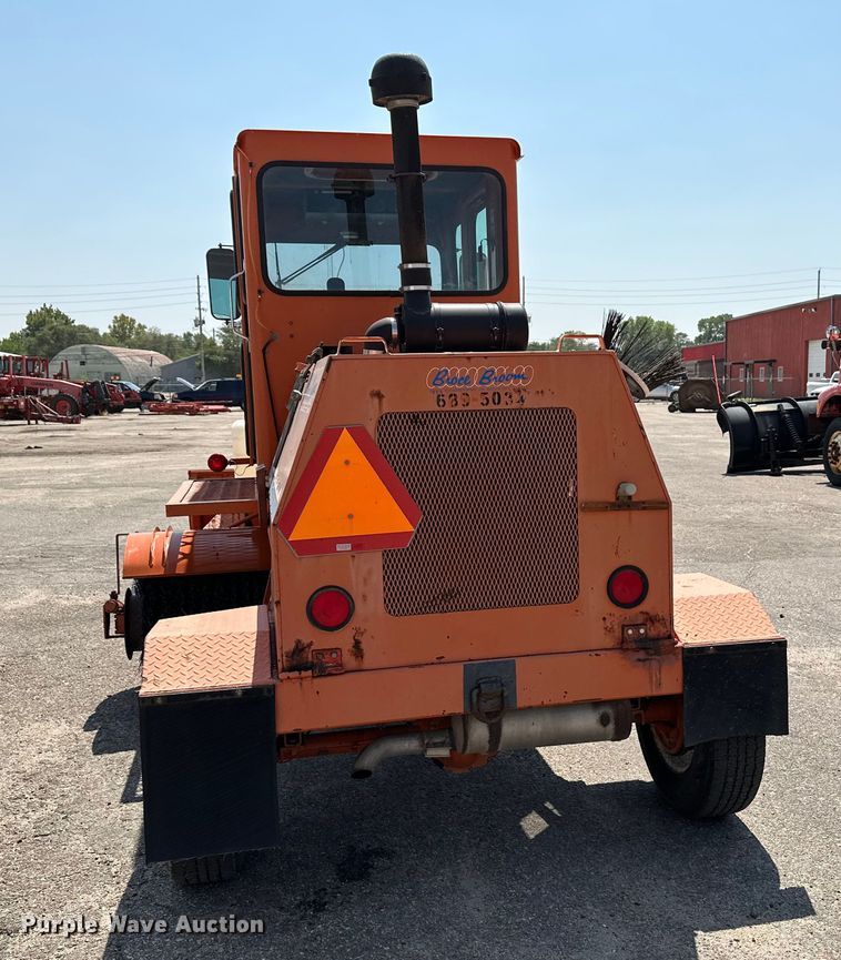 image for item OF9414 2005 Broce RJ350  broom