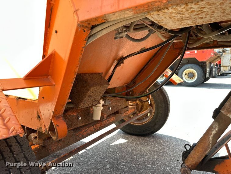 image for item OF9414 2005 Broce RJ350  broom