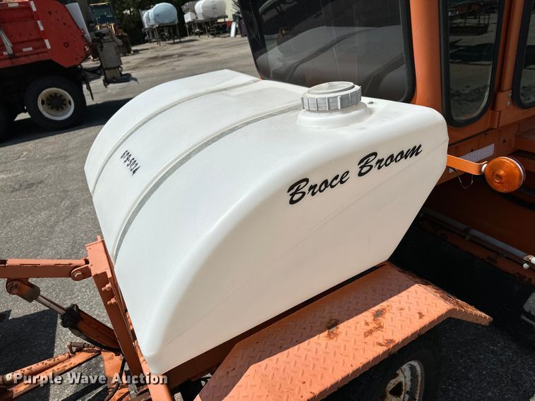 image for item OF9414 2005 Broce RJ350  broom