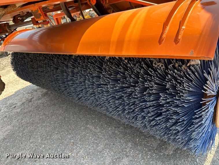 image for item OF9414 2005 Broce RJ350  broom