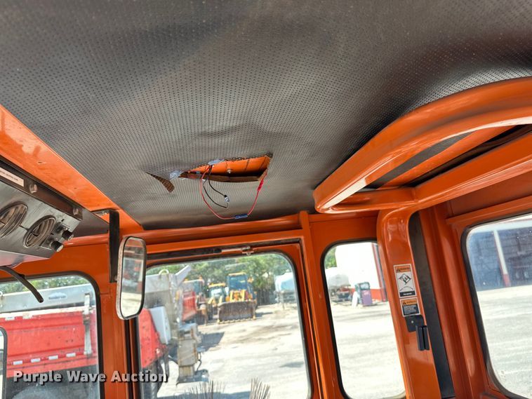 image for item OF9414 2005 Broce RJ350  broom