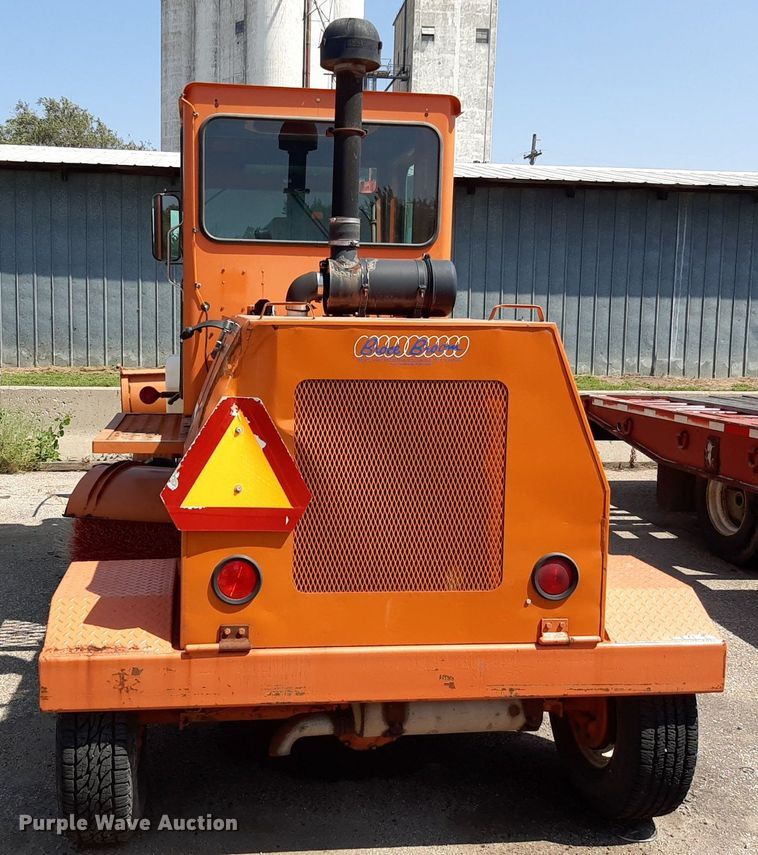 image for item OF9417 2006 Broce RJ350  broom