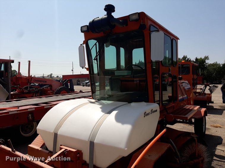 image for item OF9417 2006 Broce RJ350  broom