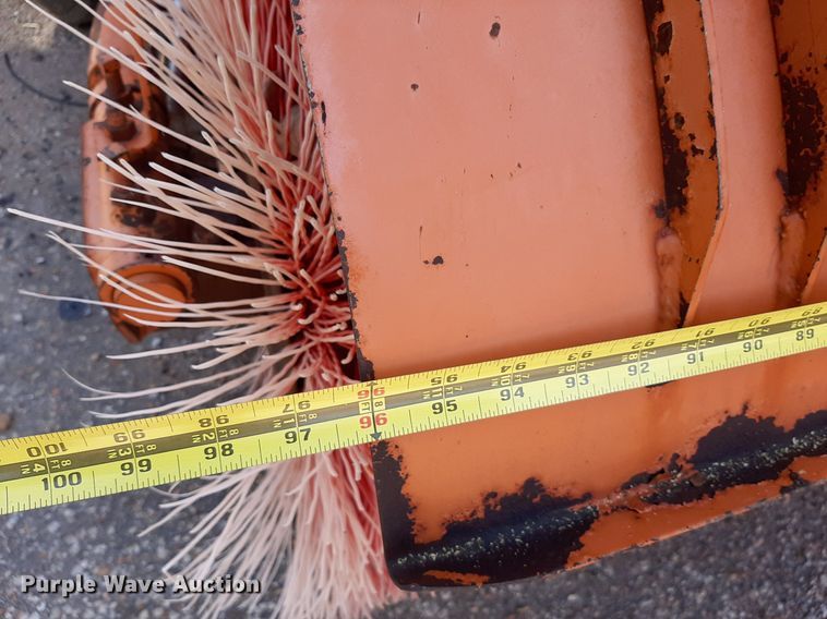 image for item OF9417 2006 Broce RJ350  broom