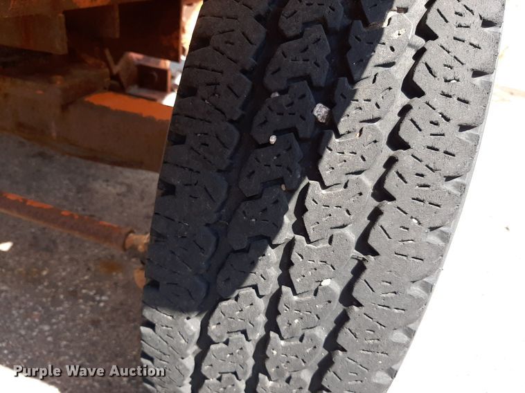 image for item OF9417 2006 Broce RJ350  broom