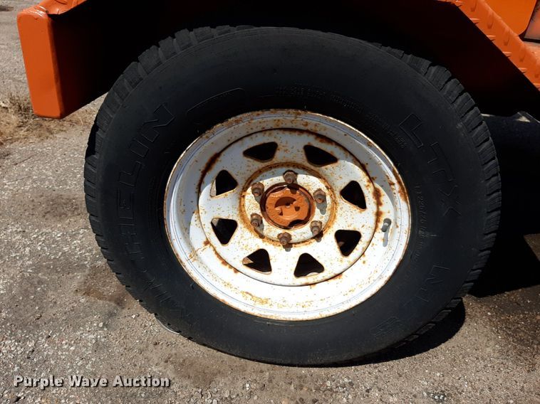 image for item OF9417 2006 Broce RJ350  broom