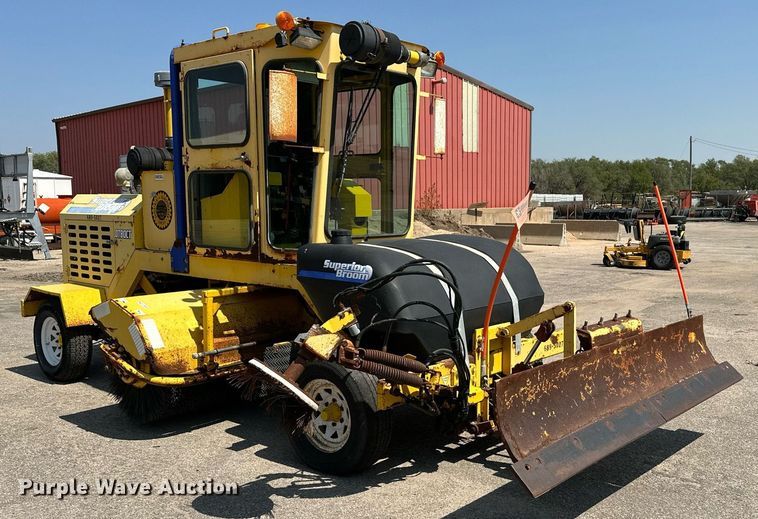 image for item OF9419 2007 Superior Broom DT80-C  broom