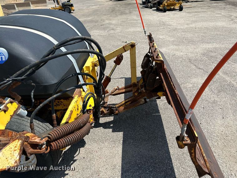 image for item OF9419 2007 Superior Broom DT80-C  broom