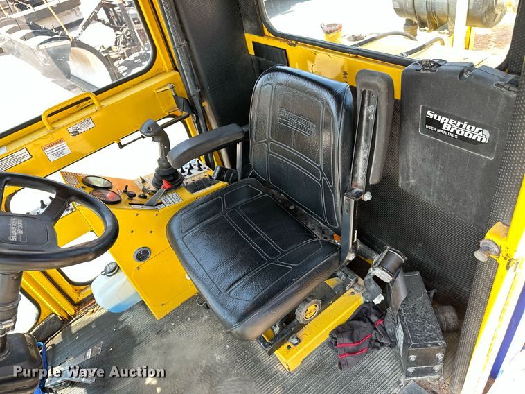 image for item OF9419 2007 Superior Broom DT80-C  broom