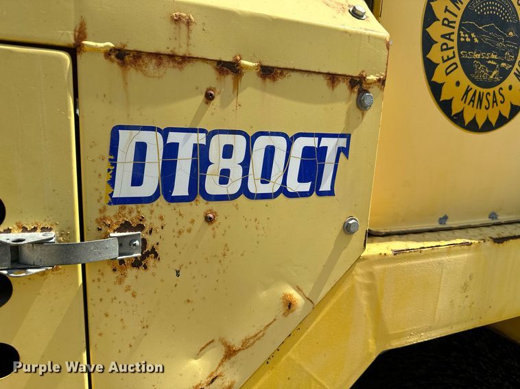 image for item OF9419 2007 Superior Broom DT80-C  broom