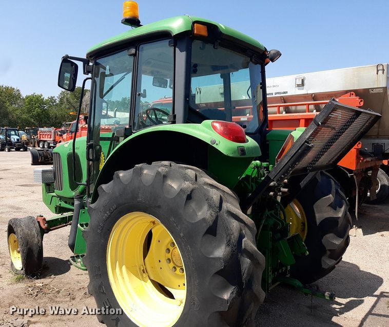 image for item OF9420 2007 John Deere 6415  tractor