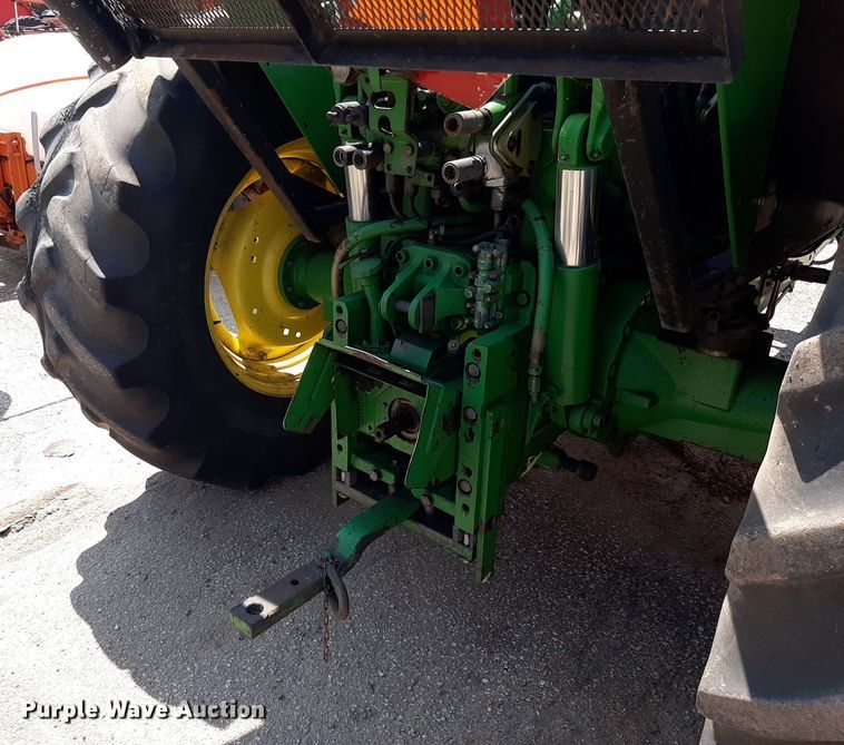 image for item OF9420 2007 John Deere 6415  tractor