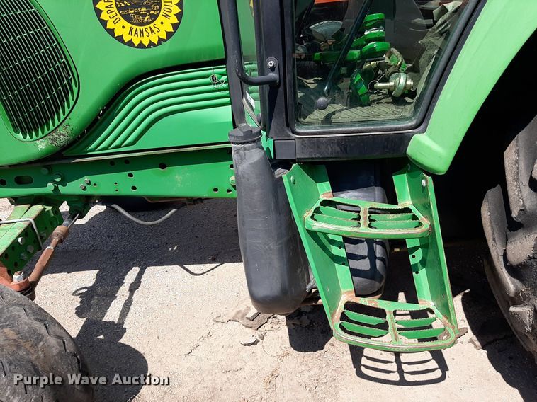 image for item OF9420 2007 John Deere 6415  tractor