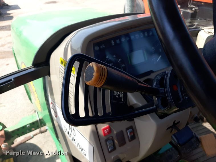 image for item OF9420 2007 John Deere 6415  tractor