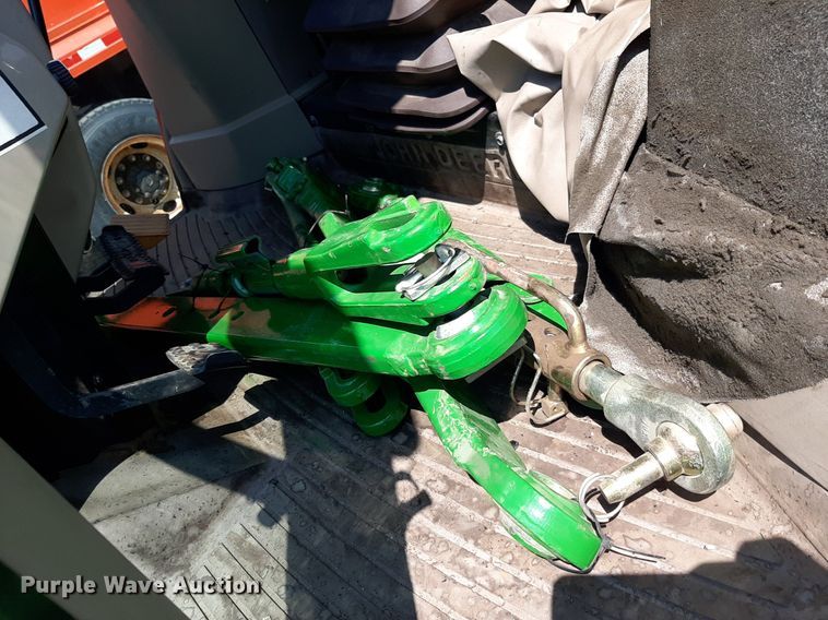 image for item OF9420 2007 John Deere 6415  tractor