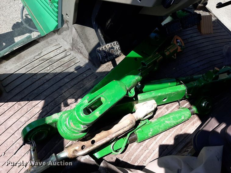 image for item OF9420 2007 John Deere 6415  tractor