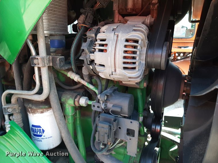 image for item OF9420 2007 John Deere 6415  tractor