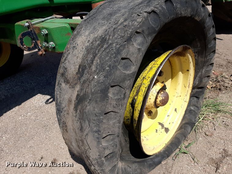 image for item OF9420 2007 John Deere 6415  tractor